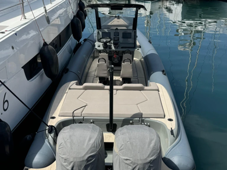 Bootverhuur Álimos goedkoop Rock 30