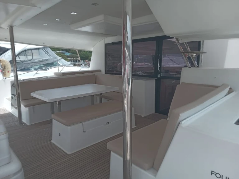 Verhuur Catamaran in Parham Town - Fountaine Pajot Saba 50
