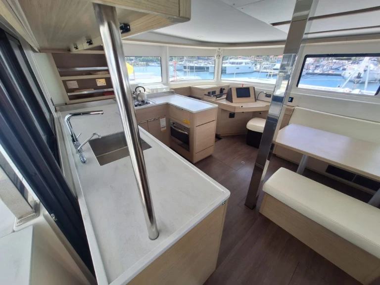 Lagoon Lagoon 46 te huur van particulier of professional in Nassau