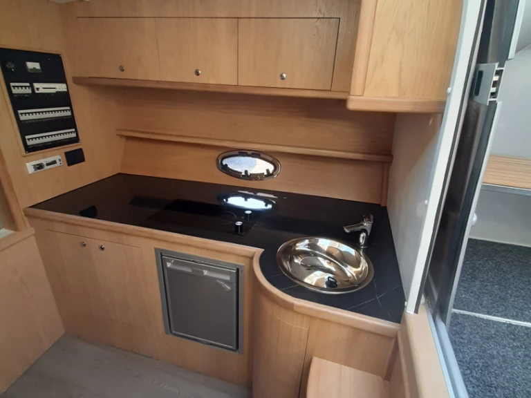 Bootverhuur Grginić Mirakul 40 in Biograd na Moru via SamBoat