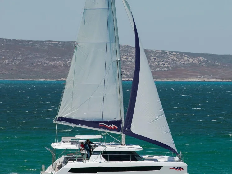 Verhuur Catamaran Leopard met vaarbewijs