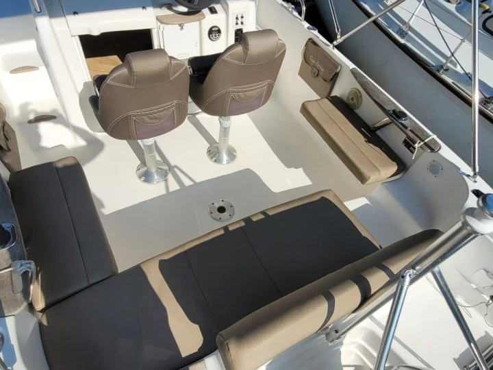 Bootverhuur B2 Marine B2 Marine 672 Sun Deck in Saint-Philibert via SamBoat