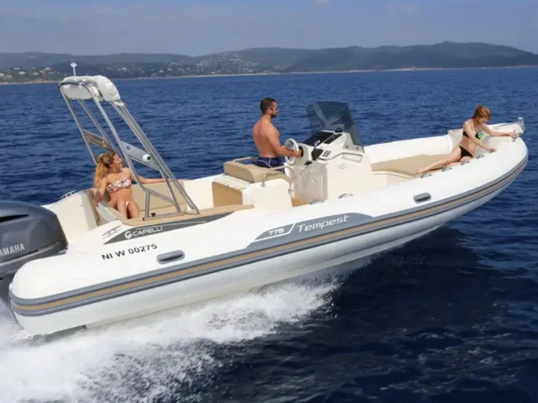 Verhuur RIB Capelli met vaarbewijs