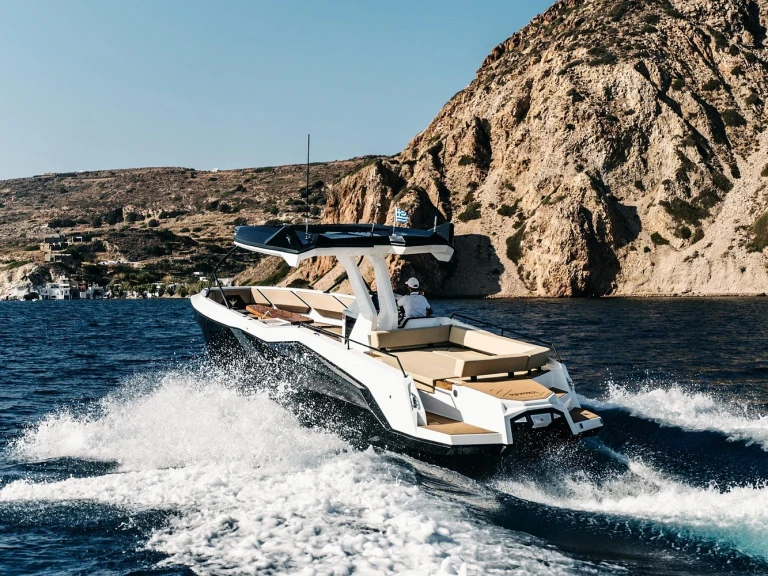 Bootverhuur Alesta Raptor Excursion in Mílos via SamBoat