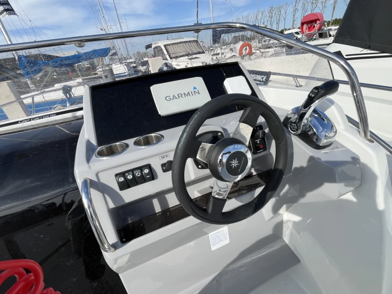 Motorboot te huur in Saint-Gilles-Croix-de-Vie voor de beste prijs