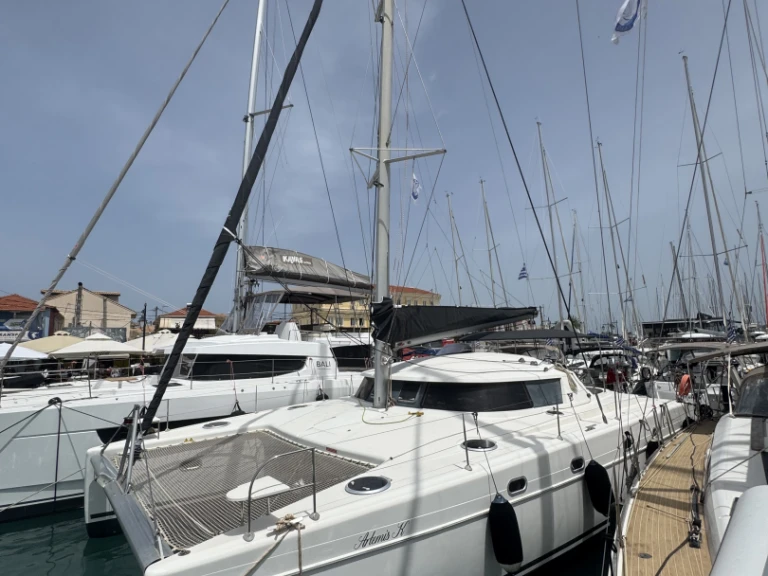 Huur Catamaran met of zonder schipper Fountaine Pajot in Lefkáda