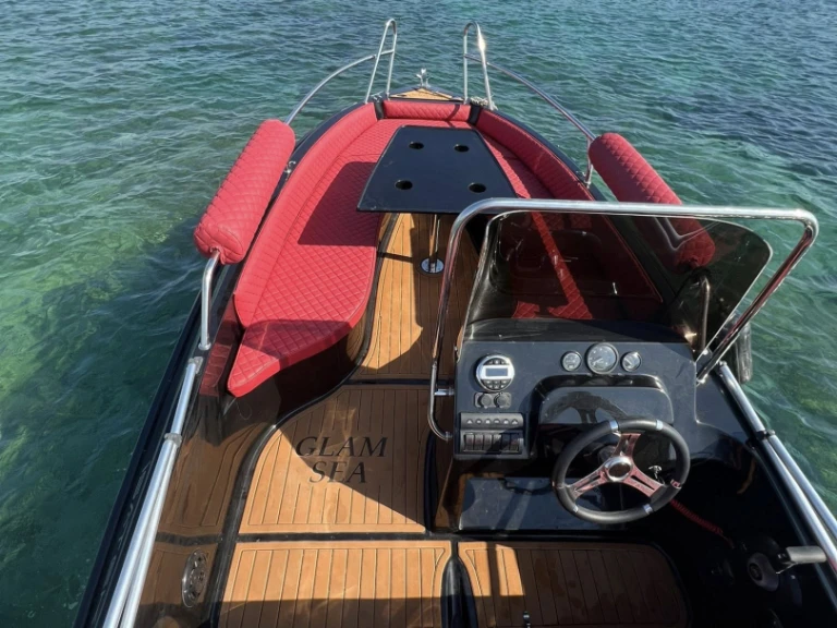 Huur een ISATEK TEKNE COBRA 495 in Glyfáda