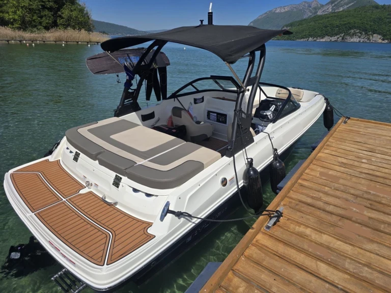 Verhuur Motorboot Bayliner met vaarbewijs