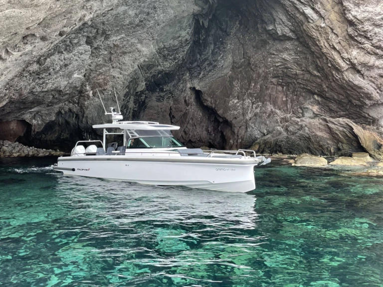 Motorboot te huur in Alyki voor de beste prijs