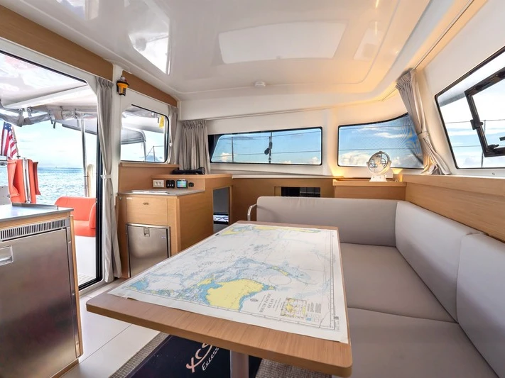 Huur Catamaran met of zonder schipper Excess in Papeete