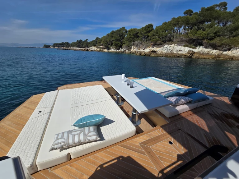 Bootverhuur Alium Yachts 42 T-TOP in Cannes via SamBoat