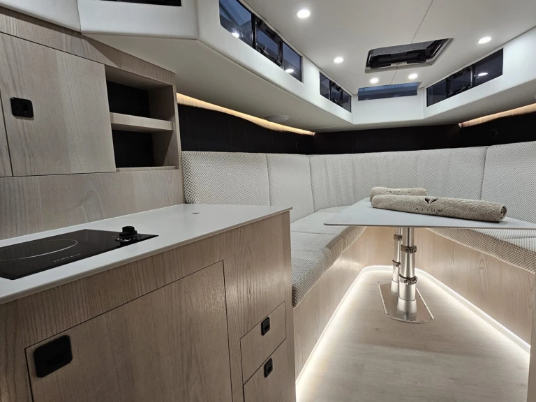 Motorboot te huur in Cannes voor de beste prijs