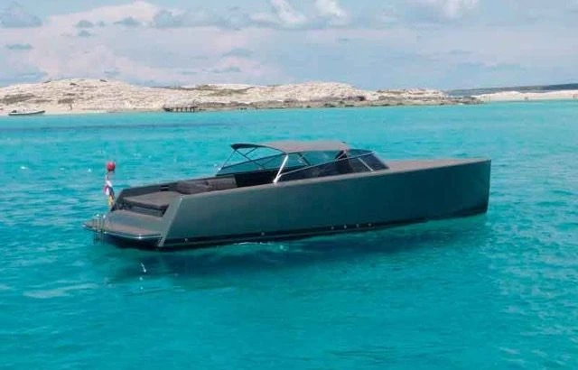 Jachthuur in Marina Botafoch - VanDutch VanDutch 40 via SamBoat