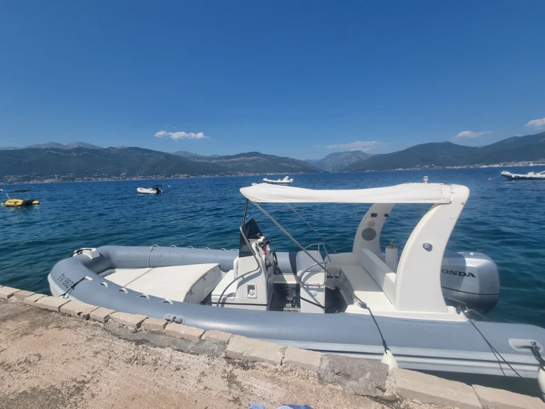Bootverhuur Nuova Jolly 22 in Tivat via SamBoat