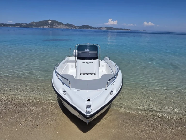 Motorboot te huur in Kerí voor de beste prijs