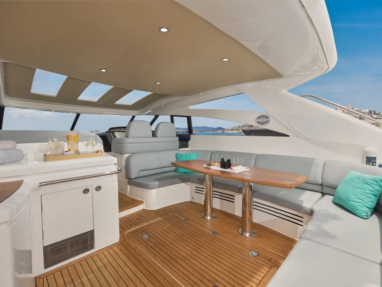 Verhuur Motorboot in Marina Botafoch - Princess Princess V58