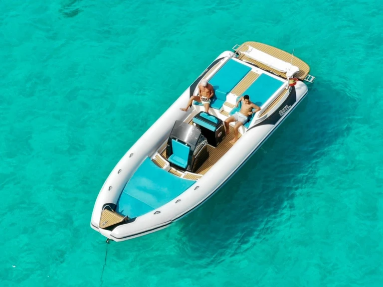 Bootverhuur Marina Botafoch goedkoop 29EFB