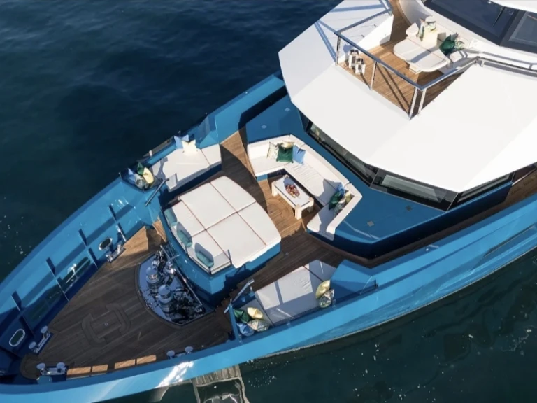 Huur een King Benji  First 45 in Saint-Tropez