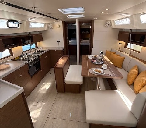 Huur een Bénéteau Oceanis 46.1 in Préveza