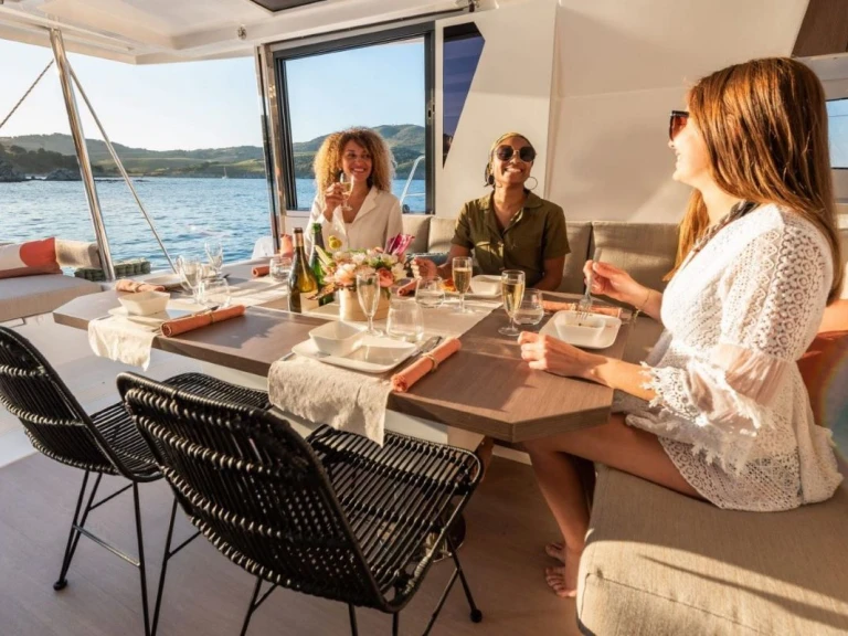 Huur een Bali Bali 4.2 in Álimos
