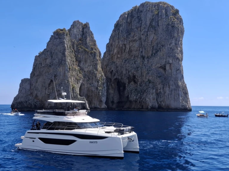 Huur een Prestige Prestige M48 in Castellammare di Stabia