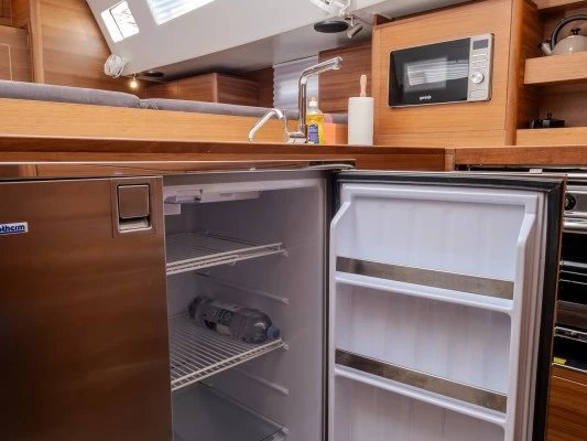 Zeilboot te huur in Šibenik voor de beste prijs