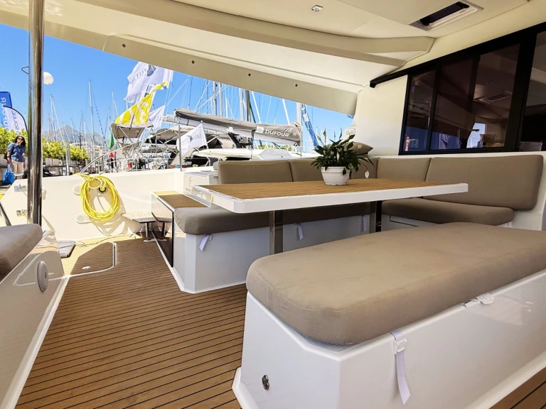 Fountaine Pajot Elba 45 te huur van particulier of professional in Palermo