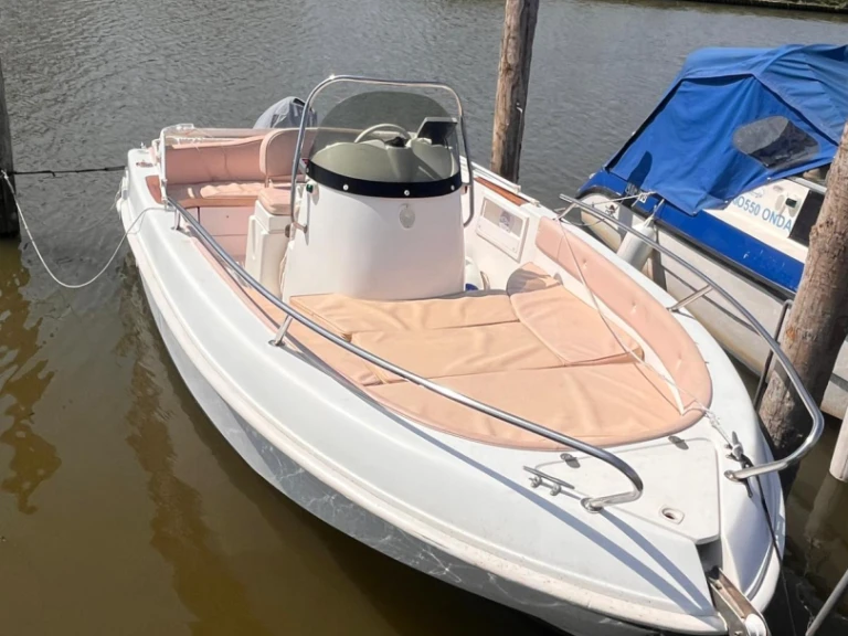 Verhuur Motorboot Elan met vaarbewijs