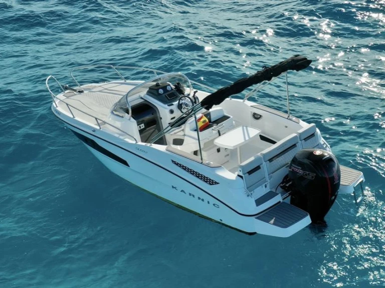 Verhuur Motorboot Karnic met vaarbewijs