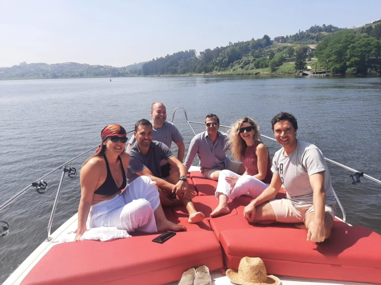 Bootverhuur Princess Princess 286 Riviera in Porto via SamBoat
