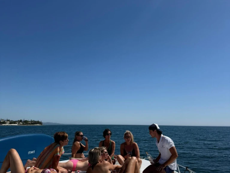 Bootverhuur Sunseeker Predator 63 in Puerto Deportivo de Marbella via SamBoat