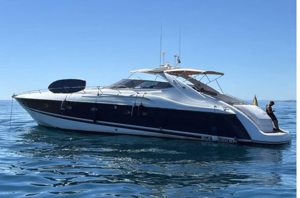 Verhuur Motorboot in Puerto Deportivo de Marbella - Sunseeker Predator 63