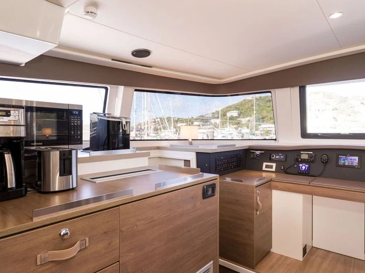 Huur een Catana Bali 4.8 in Tortola