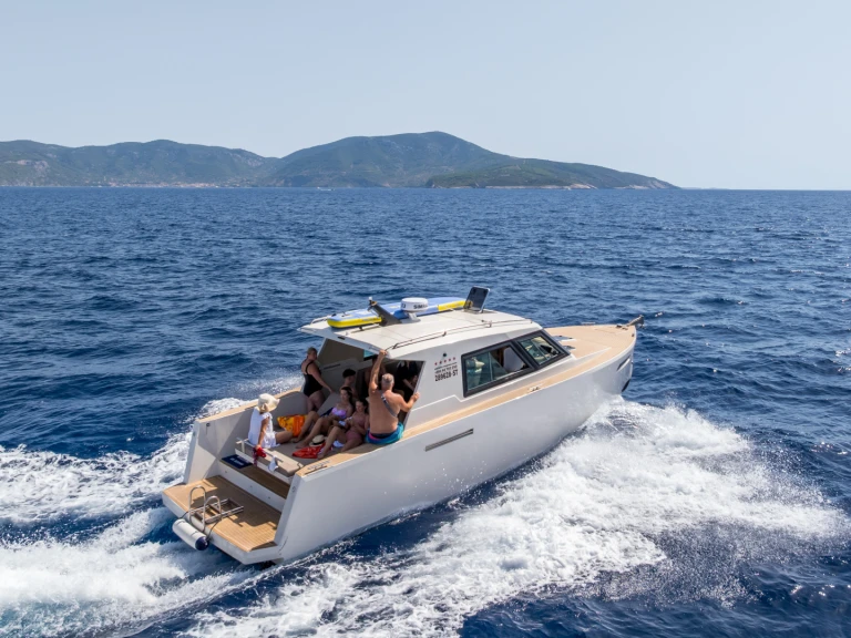 Huur een Aliskaf Aliskaf 37 in Split