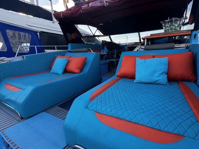 Verhuur Jacht in Marbella - Ferretti Altura 47