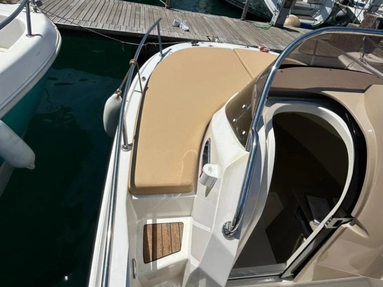 Romar Bermuda 570 te huur van particulier of professional in Sorrento