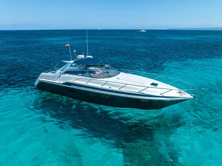 Bootverhuur Ibiza Town goedkoop Sunseeker Camargue 46