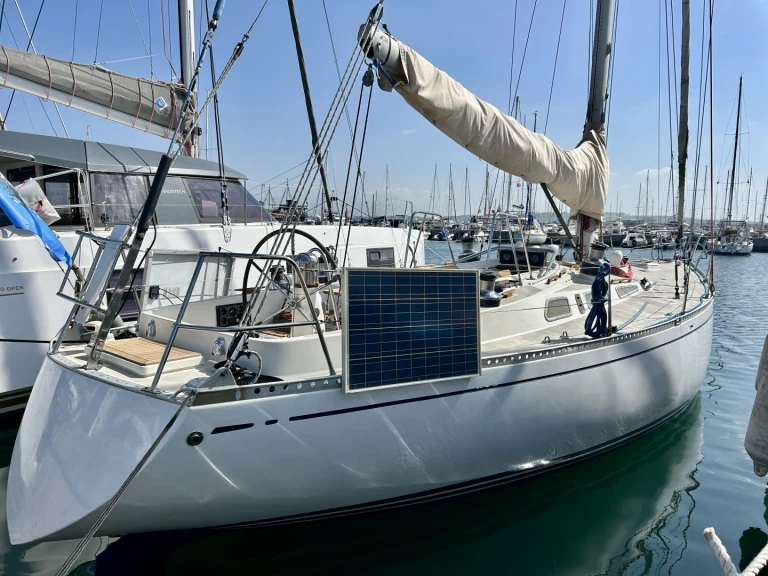 Bootverhuur Nautor Swan Swan 44 in Porto di Cala Gonone via SamBoat