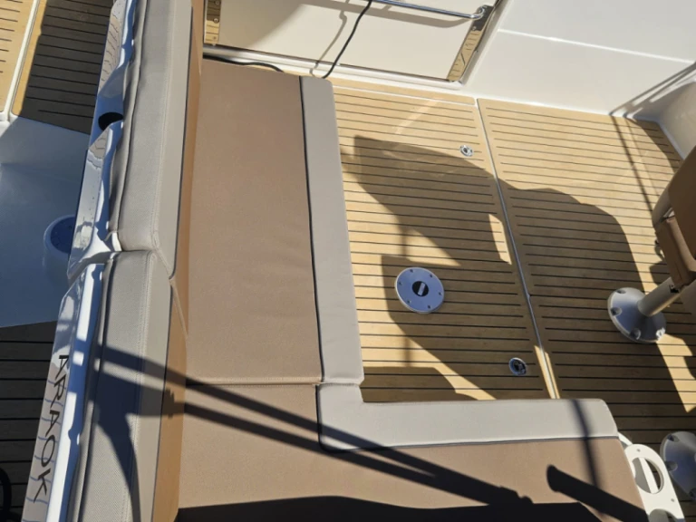 Verhuur Motorboot Quicksilver met vaarbewijs