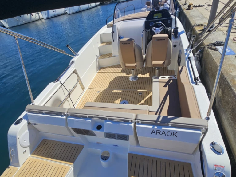 Quicksilver Activ 755 Sundeck te huur van particulier of professional in Propriano