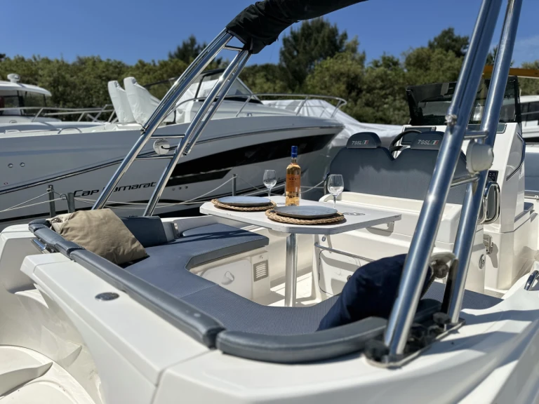 Huur RIB met of zonder schipper Zar in La Flotte