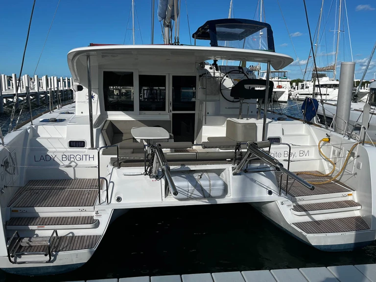 Bootverhuur Road Town goedkoop Lagoon 40