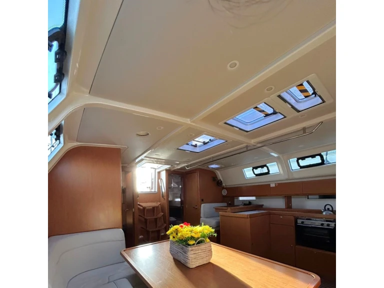 Bootverhuur Bavaria Bavaria Cruiser 51 (5 cab.) in Álimos via SamBoat