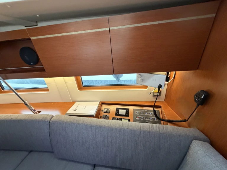 Huur Zeilboot met of zonder schipper Bénéteau in Piraeus