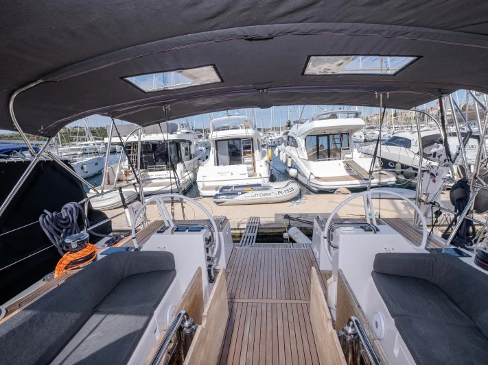 Verhuur Zeilboot in Šibenik - Elan Impression 50.1