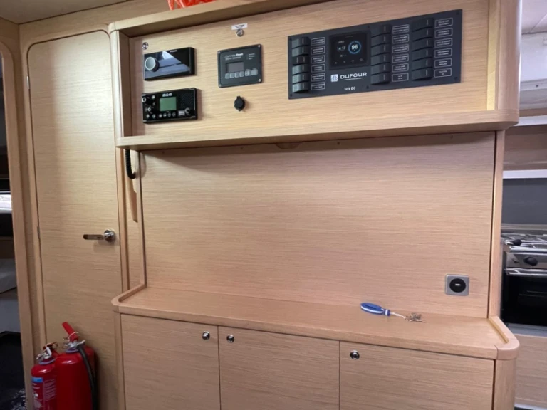 Bootverhuur Préveza goedkoop Dufour 48
