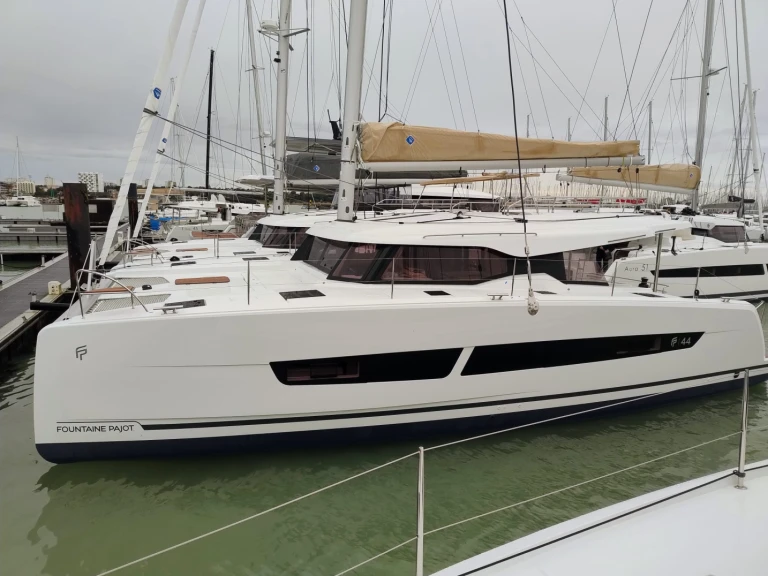Catamaran te huur in Préveza voor de beste prijs