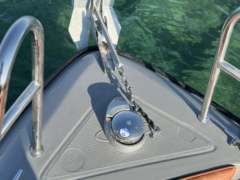 Bootverhuur ISATEK TEKNE COBRA 495 in Athens Marina via SamBoat