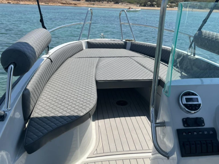 Verhuur Motorboot in Glyfáda - ISATEK TEKNE COBRA 495