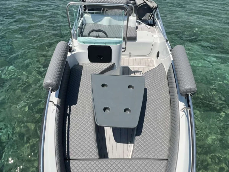 Bootverhuur ISATEK TEKNE COBRA 495 in Glyfáda via SamBoat